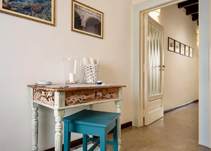 Palazzo De Tomasi 4*