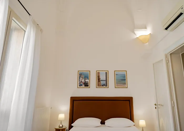 Palazzo De Tomasi 4*