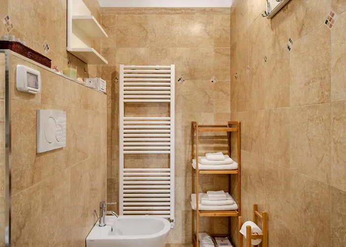 Palazzo De Tomasi Bed & Breakfast 3*